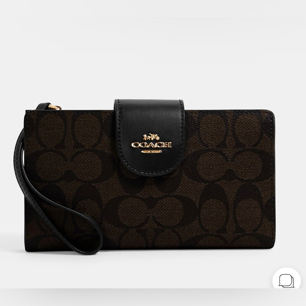 Coach wristlet wallet